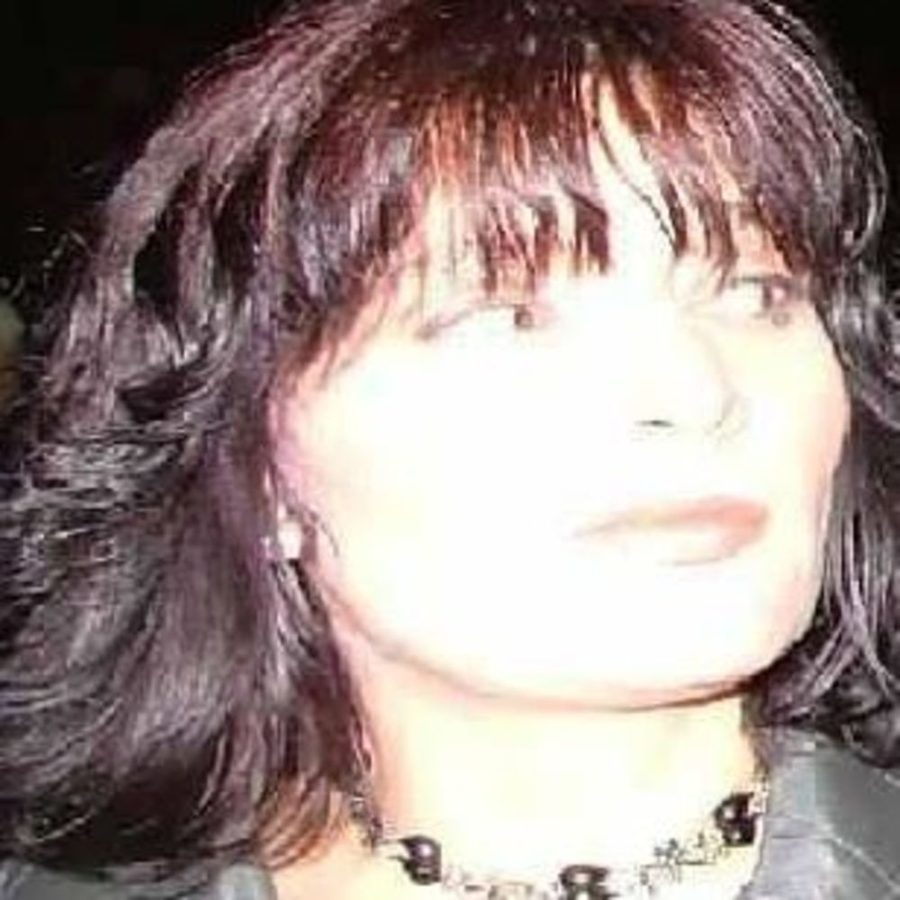 Meet your Posher, Elana